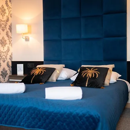 Zloty Staw Bed & Breakfast 3*