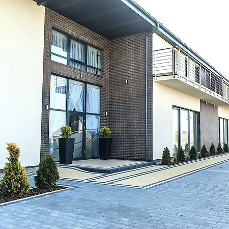 Zloty Staw Bed & Breakfast