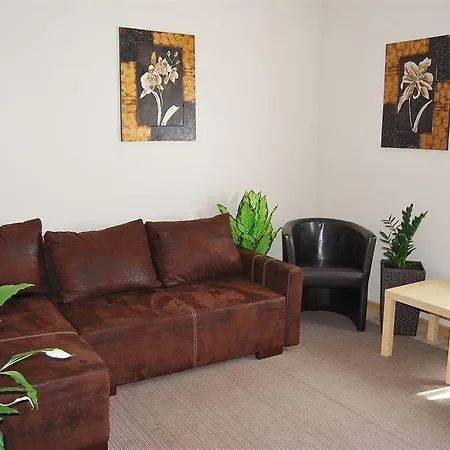 Zloty Staw Bed & Breakfast