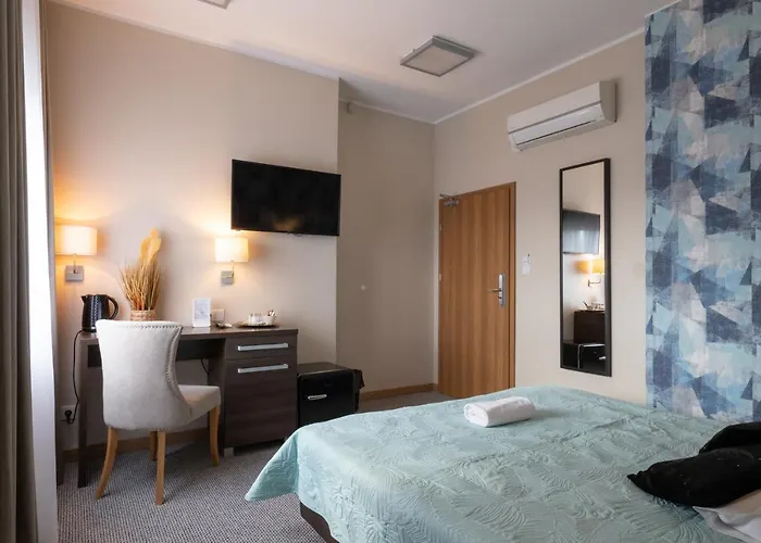 Zloty Staw Bed & Breakfast