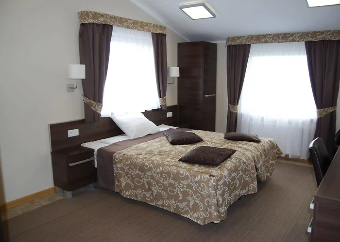 Couette-café Zloty Staw 3*