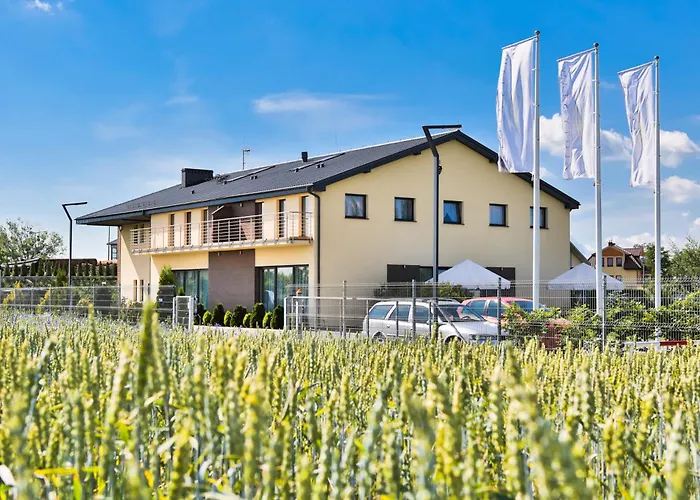 Zloty Staw Couette-café Borkowo (Gdansk)