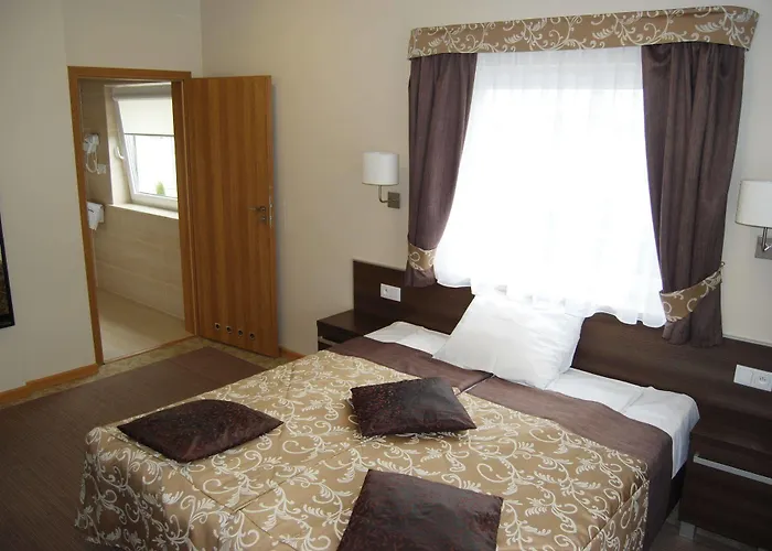 Zloty Staw Couette-café