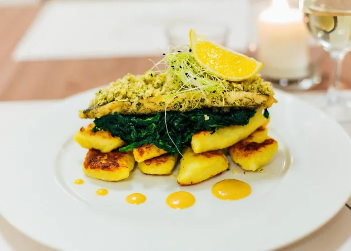 Zloty Staw Couette-café 3*